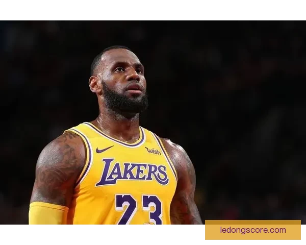 詹姆斯超越时代极限的对抗精神令人肃然起敬